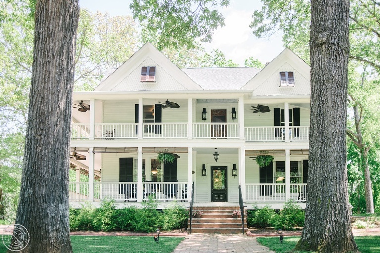 Lee and Lauren's wedding at The Wheeler House in Ballground, GA photographed by International Wedding Photographer Aaron and Jillian Photography