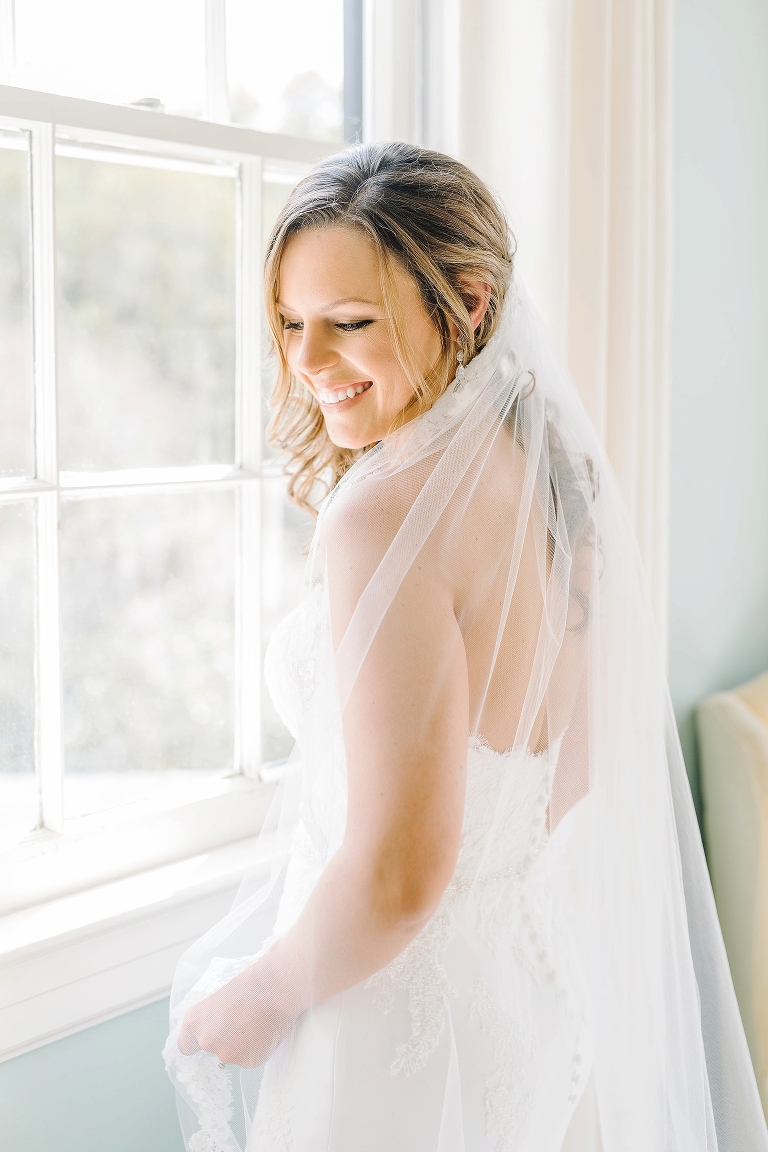 JANE AND ANDREW  AN ELEGANT OUTDOOR LEGARE WARING HOUSE WEDDING - Kate Dye  Photography